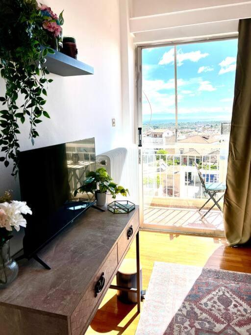 아이기오 Seaview Penthouse On The Square 아파트 외부 사진
